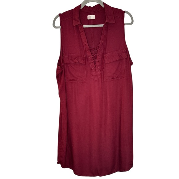 SO Burgundy Lace-Up Collared Sleeveless Dress - Picture 3 of 7